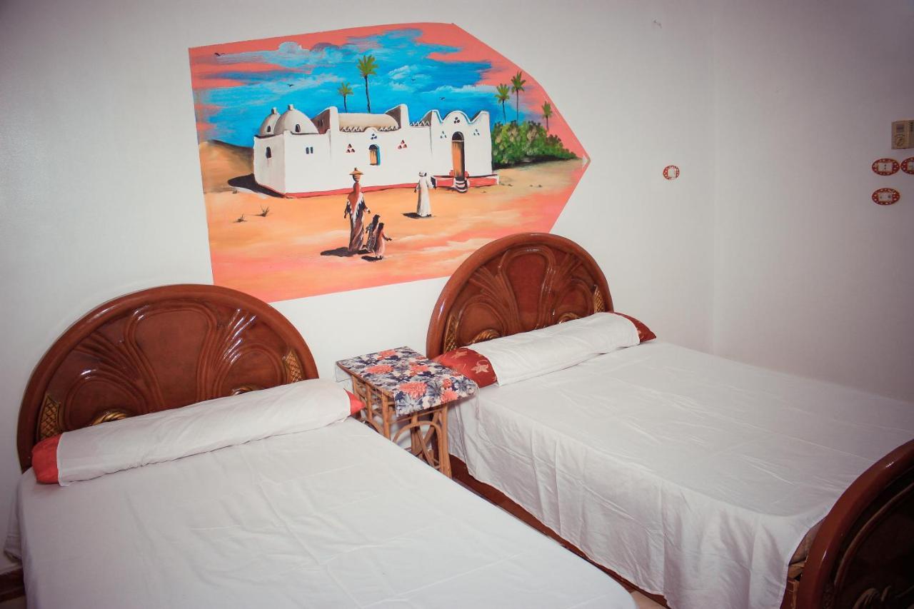 Hamo Guest House Aswan Bagian luar foto