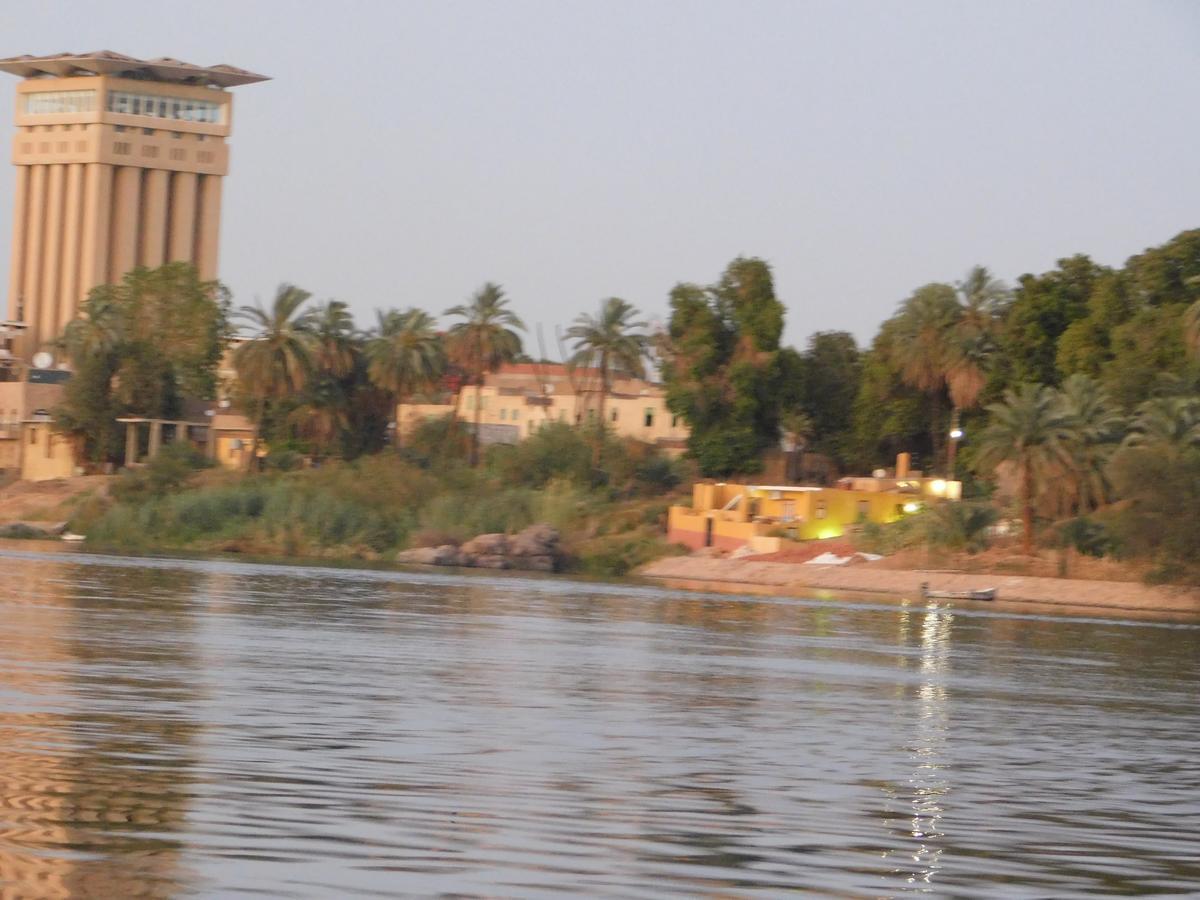 Hamo Guest House Aswan Bagian luar foto